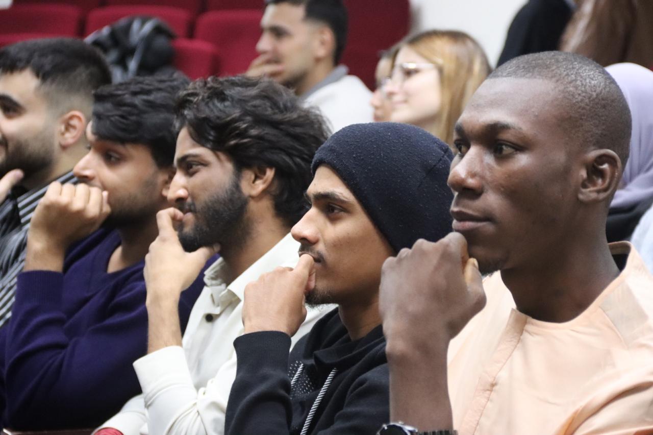 В Махачкале с иностранными студентами состоялся «Разговор о русской культуре и языке на дагестанской земле»